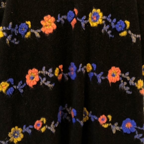 Wool Shaw Jacket/Pullover - Picture 6 of 7